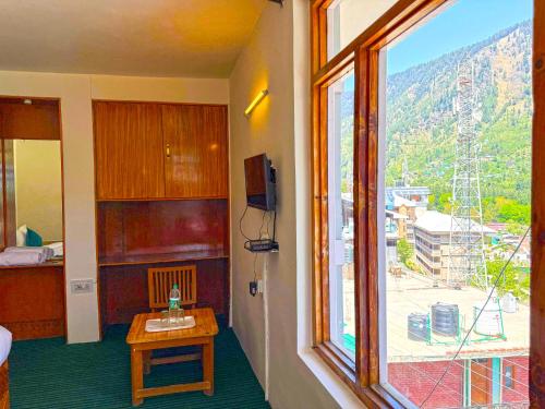 hotel the premium villa manali view