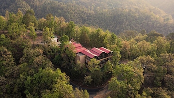 aavaas hill resort