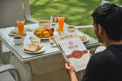 Aavaas Hill Resort,,2 star