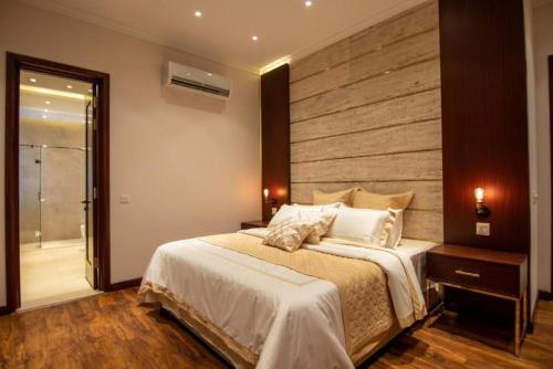 hotel precesion palace near delhi airport