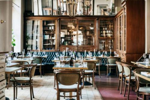 hotel precesion palace near delhi airport