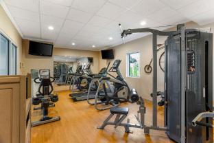 surestay studio by best western paradise lancaster county