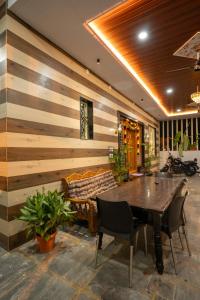 Lakshmi Villa,,3 star