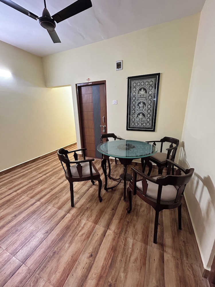 shubham suites and party hall