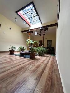 Shubham Suites & Party Hall,,3 star