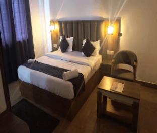 aks international hotel and resort