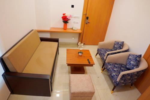 Hotel Cheer Royale,,3 star