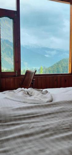 hostelam the mountain story