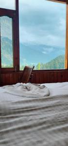 hostelam the mountain story