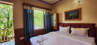 hostelam the mountain story