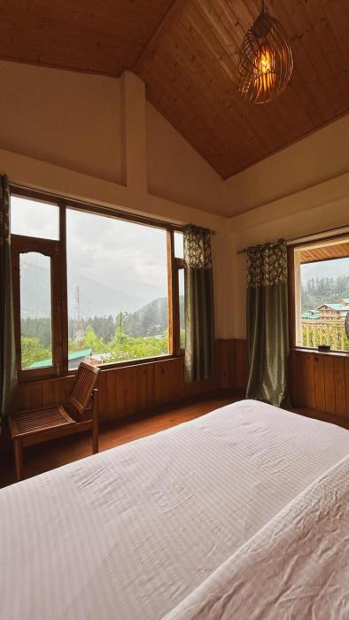 hostelam the mountain story