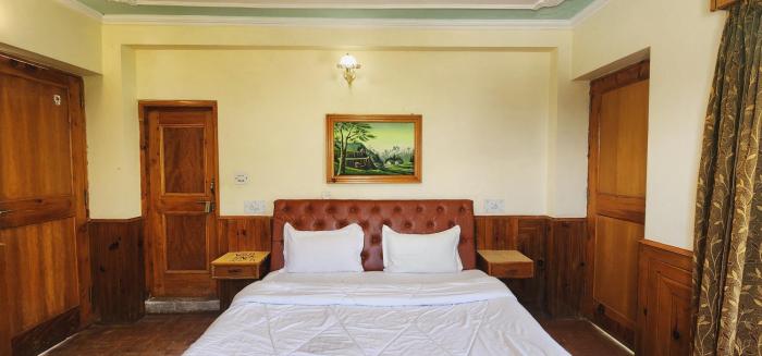 hostelam the mountain story