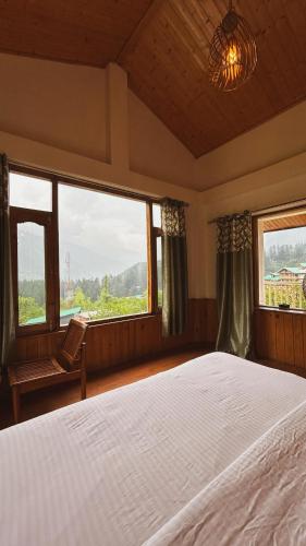 hostelam the mountain story