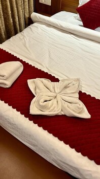 the leisure cave mussoorie