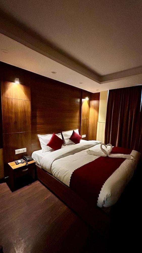 the leisure cave mussoorie
