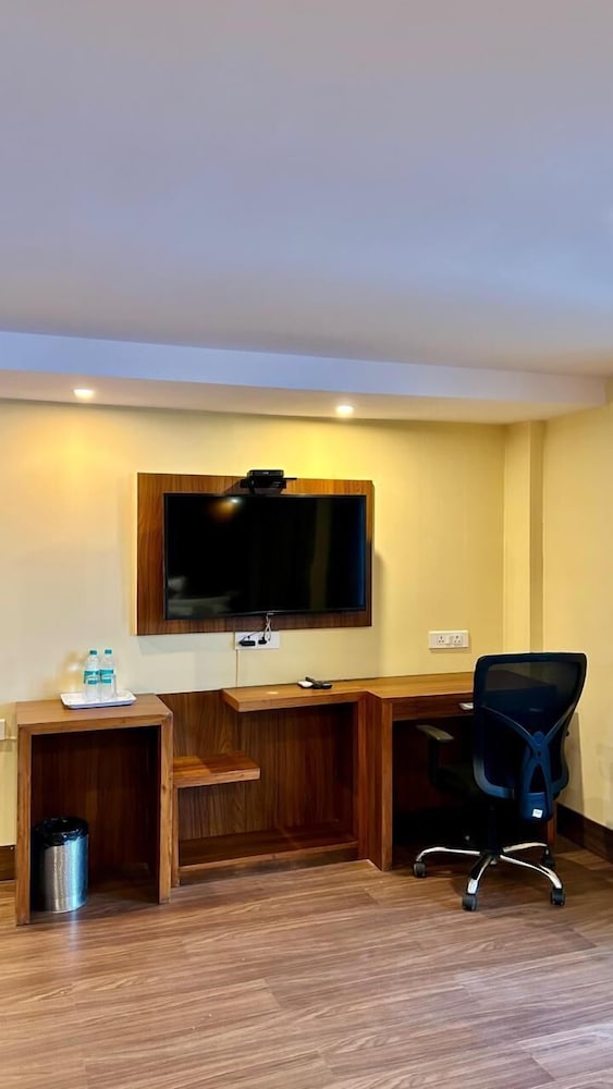 the leisure cave mussoorie