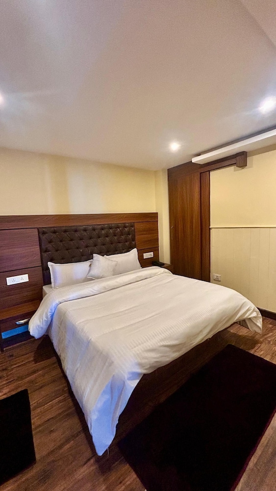 the leisure cave mussoorie