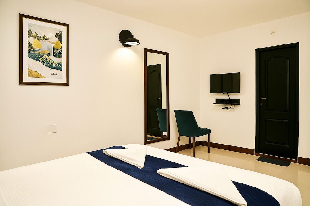 amber by the tamarillo