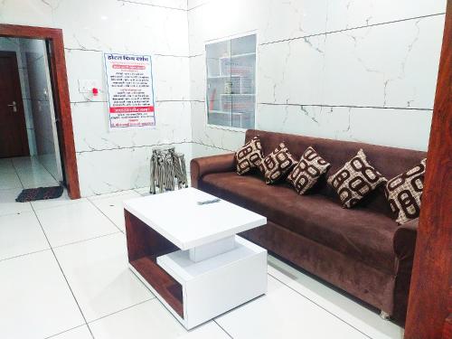 Hotel Divya Darshan,,3 star