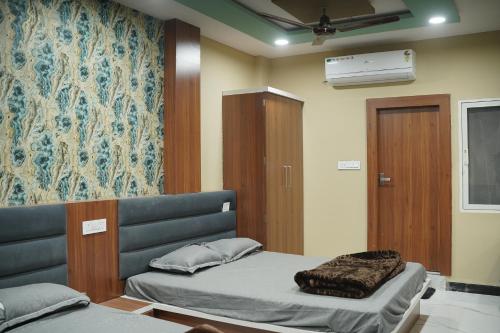  Hotel Shree Radhe Krishna,,3 star