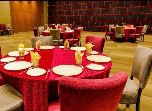 weekend address suite room