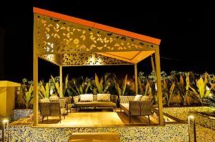 weekend address suite room