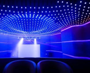 weekend address suite room