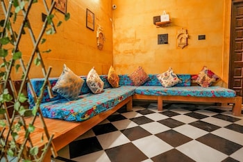 thar tribe hostel jaisalmer