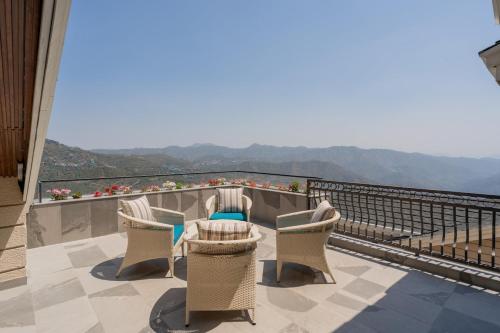 elivaas prive the royce daisy ultra luxe 4 bhk villa with pvt heated pool jacuzzi steam room and hill views