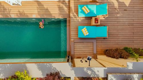 Elivaas Prive The Royce Daisy Ultra-Luxe 4 Bhk Villa With Pvt Heated Pool, Jacuzzi, Steam Room & Hill Views,,5 star