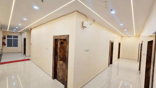 ojas royale banquet and hotel