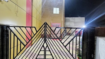 ojas royale banquet and hotel