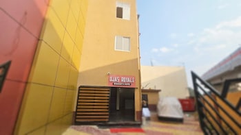 ojas royale banquet and hotel