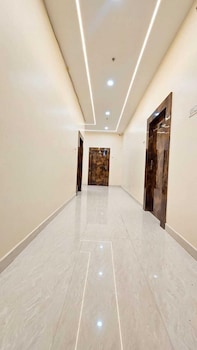 ojas royale banquet and hotel