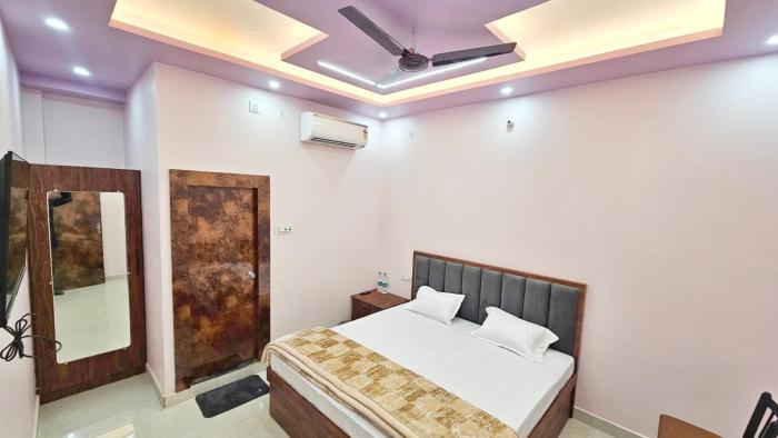 ojas royale banquet and hotel