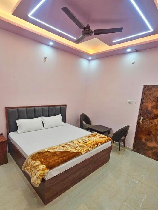 ojas royale banquet and hotel