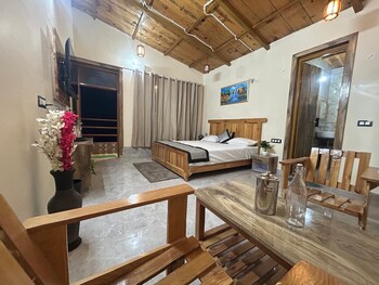 abodes himalaya view