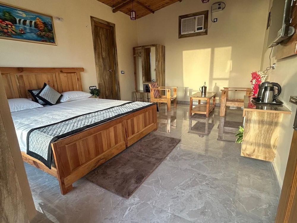 abodes himalaya view