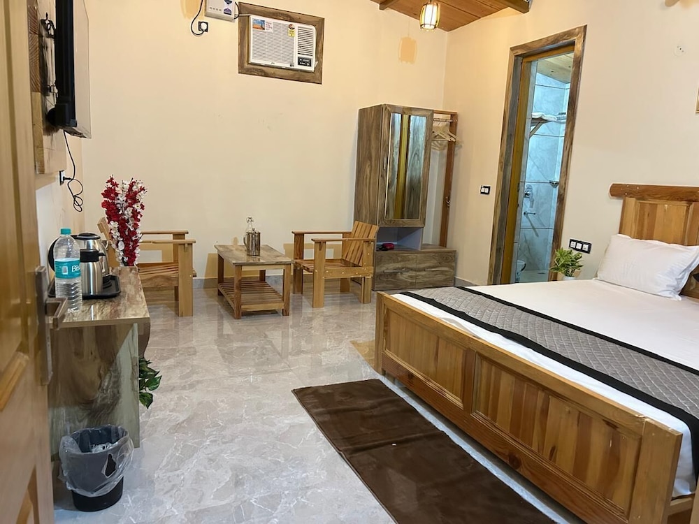 abodes himalaya view