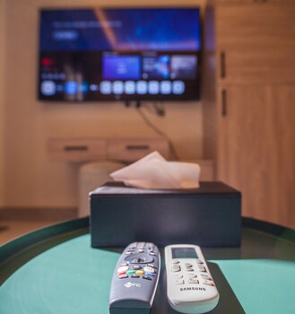 Elite One-Bedroom Apt Alrimal-3,,3 star