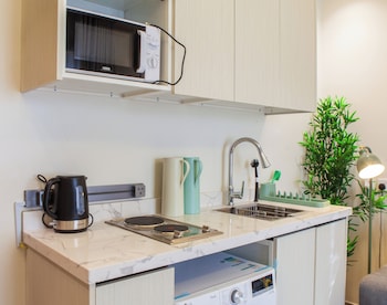 Elite One-Bedroom Apt Alrimal-3,,3 star