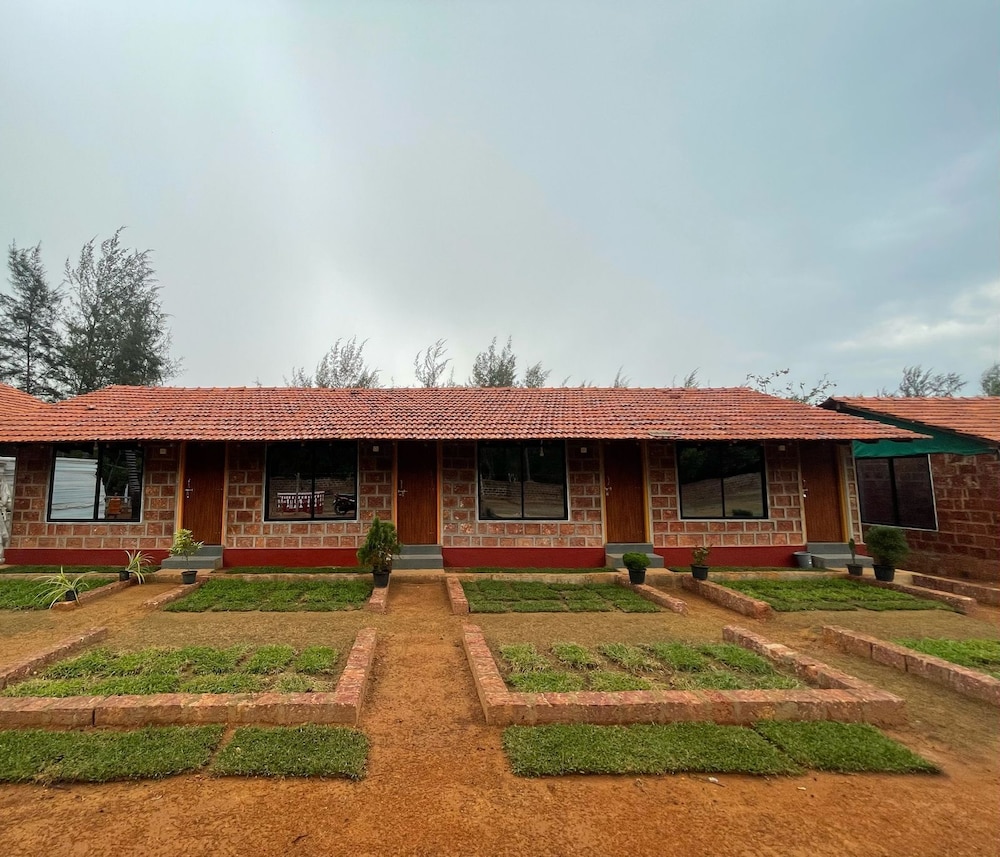 blue waves beach stay