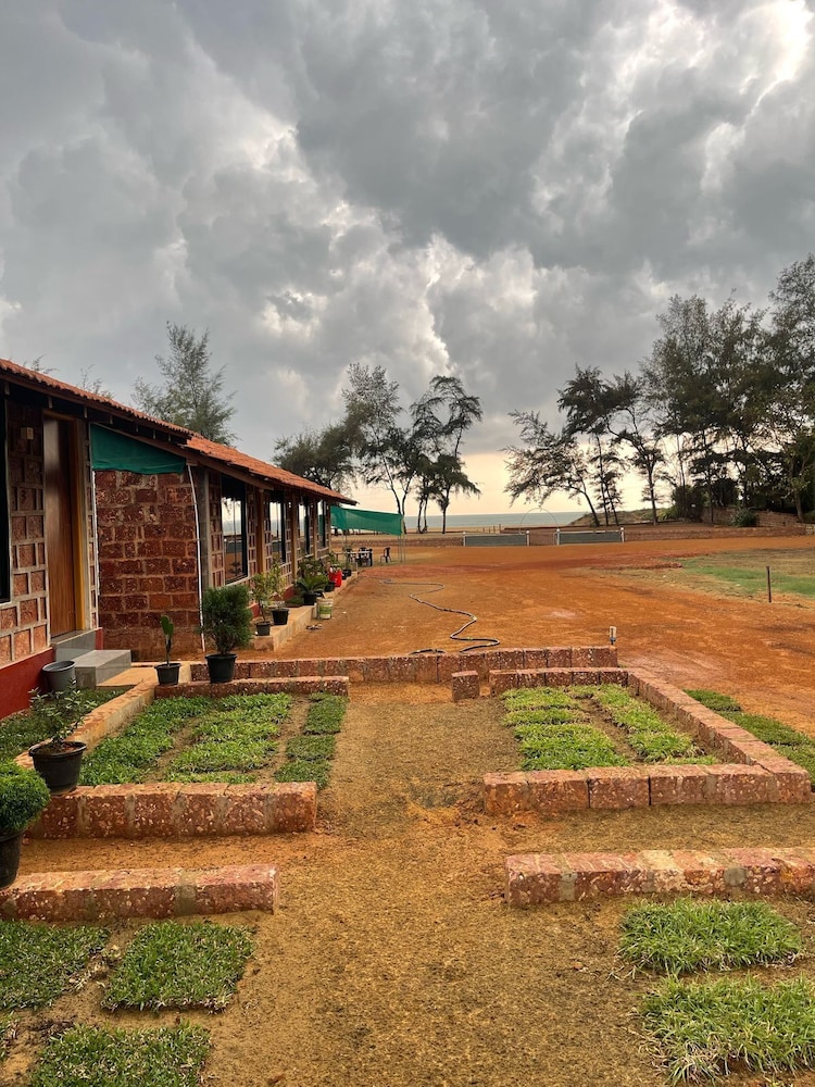 blue waves beach stay