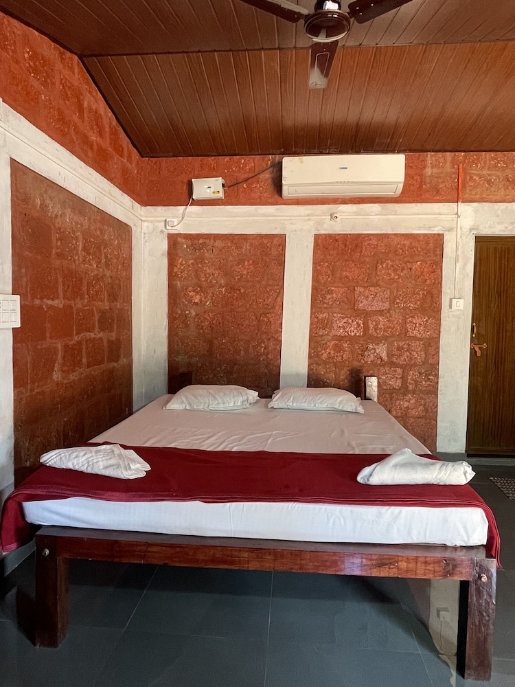 blue waves beach stay