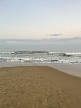 blue waves beach stay