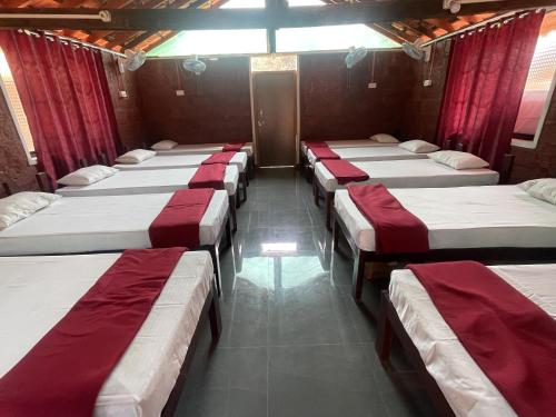 Blue Waves Beach Stay,,3 star