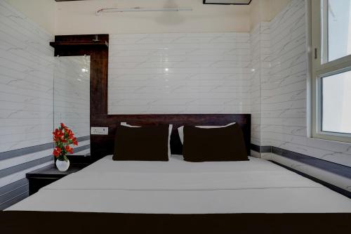 super hotel o krishna janam bhoomi formerly ashirwad palace