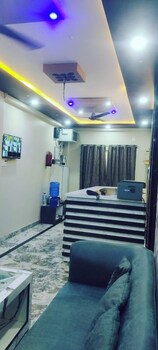 hotel raghubeer temple