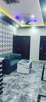 hotel raghubeer temple