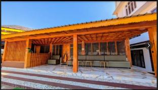 My Village Cottages,,3 star